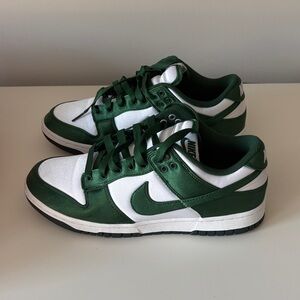 Nike Women’s Forest Green and White Satin Dunks. Size 9